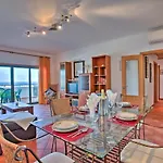 Апартаменты Vila Praia *
